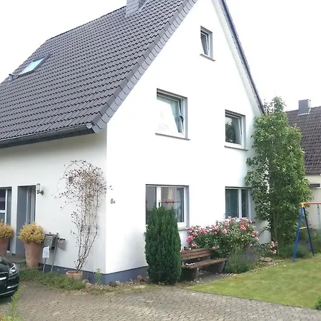 Geraumiges Bad Salzuflen: Spacious 4-bedroom Retreat For Business & Families Bad Salzuflen