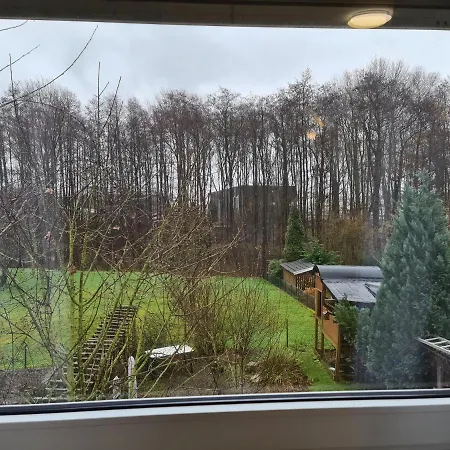 Apartment Geraumiges Bad Salzuflen: Spacious 4-bedroom Retreat For Business & Families