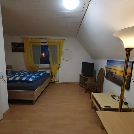 Geraumiges Bad Salzuflen: Spacious 4-bedroom Retreat For Business & Families