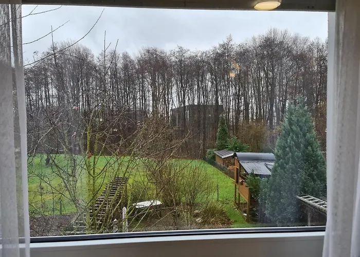 Appartamento Geraeumiges In Mit Einfacher Ausstattung, Fuer Geschaeftsreisende, Gruppen Oder Familien Geeignet, 4 Schlafzimmer